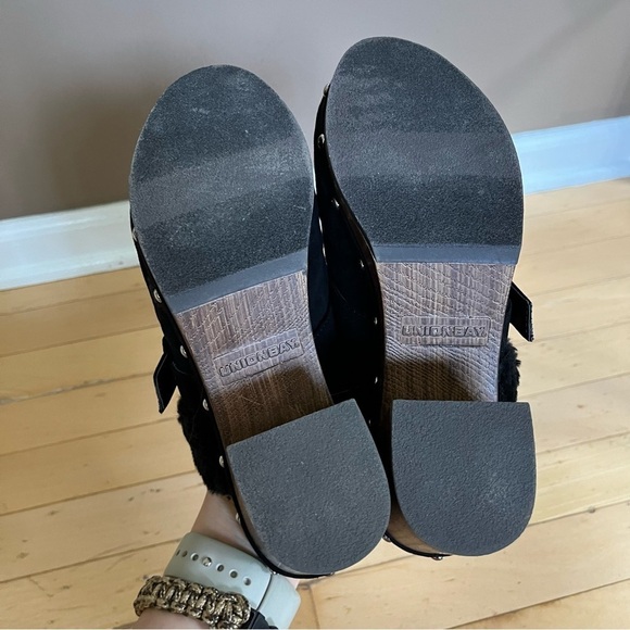 Uninon Bay Shoes Womens 7.5 Samantha Slip On Mule Buckle Clogs Wood Black Fur - Picture 7 of 9